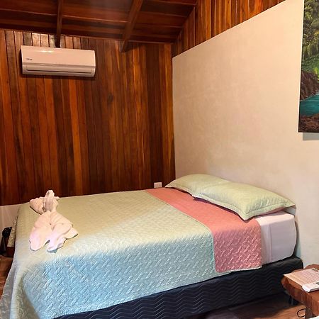 Arenal Rustic Lodge ラ・フォルトゥナ エクステリア 写真