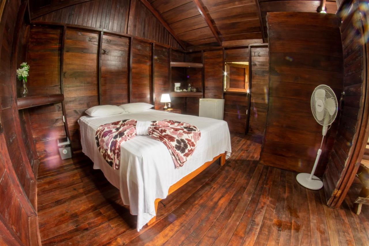 Arenal Rustic Lodge ラ・フォルトゥナ エクステリア 写真
