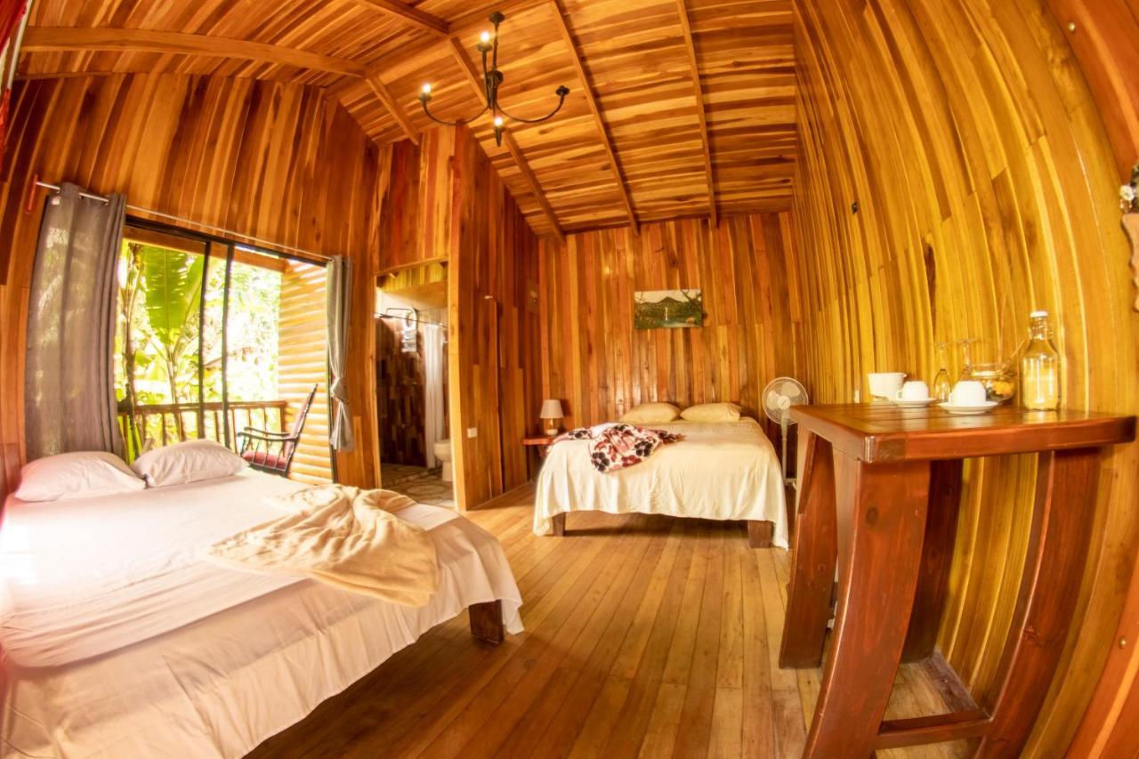 Arenal Rustic Lodge ラ・フォルトゥナ エクステリア 写真