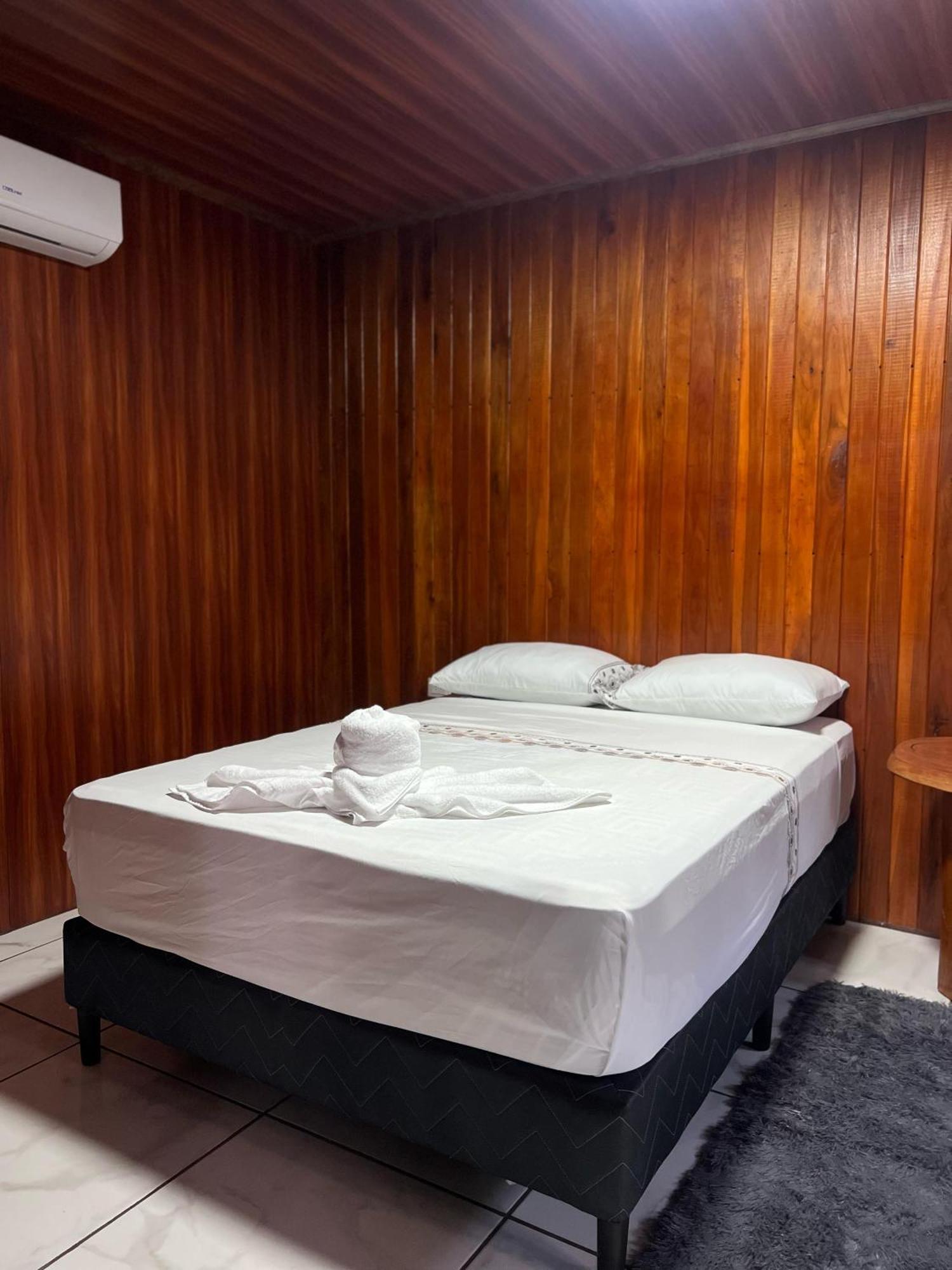 Arenal Rustic Lodge ラ・フォルトゥナ エクステリア 写真