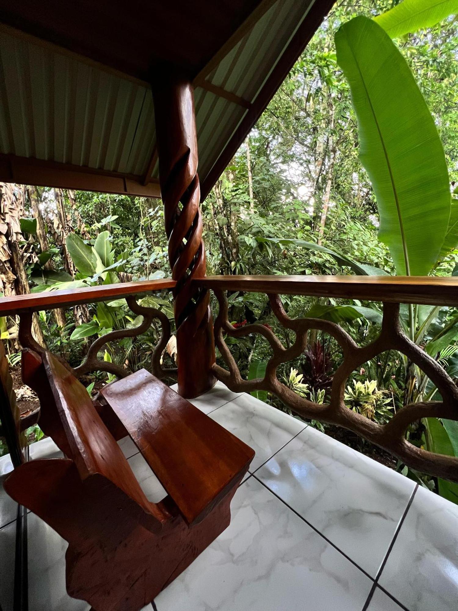 Arenal Rustic Lodge ラ・フォルトゥナ エクステリア 写真